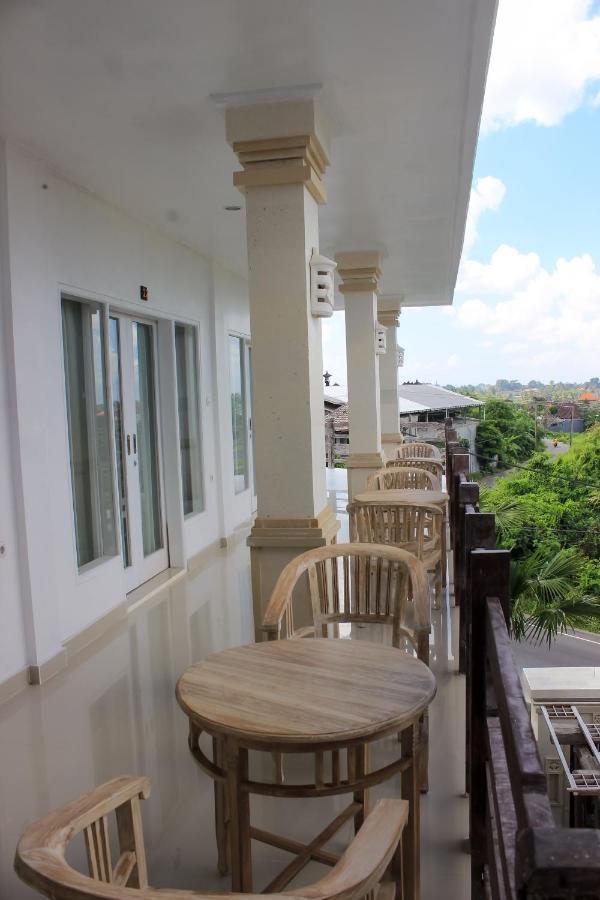 Hotel Lilis Ikvala Radha à Canggu Extérieur photo