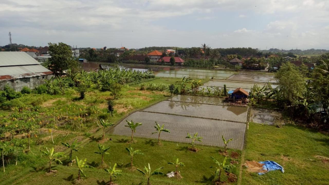 Hotel Lilis Ikvala Radha à Canggu Extérieur photo